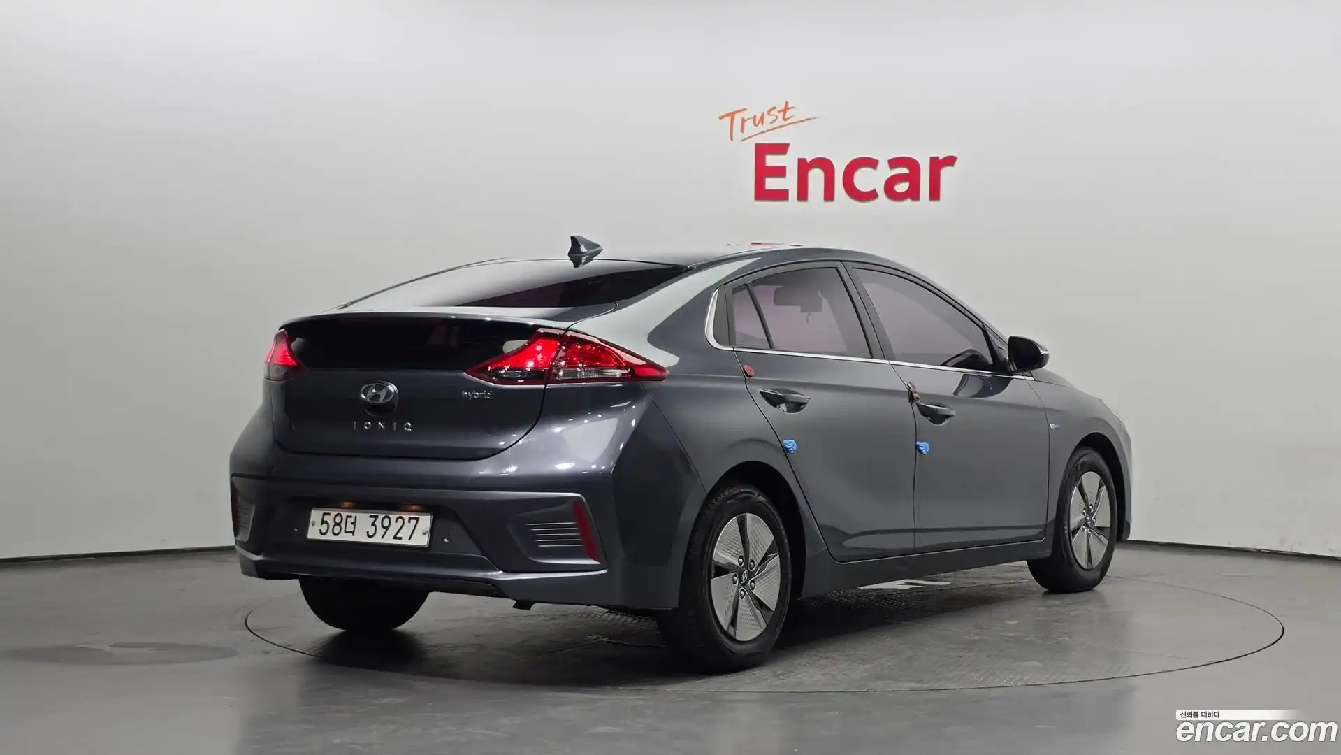 Ioniq Hyundai 2019.1-OUTER-002