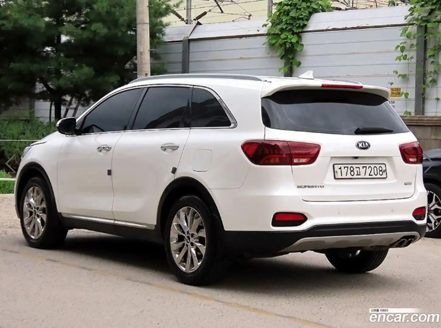 Sorento Kia 2019.0-OUTER-003