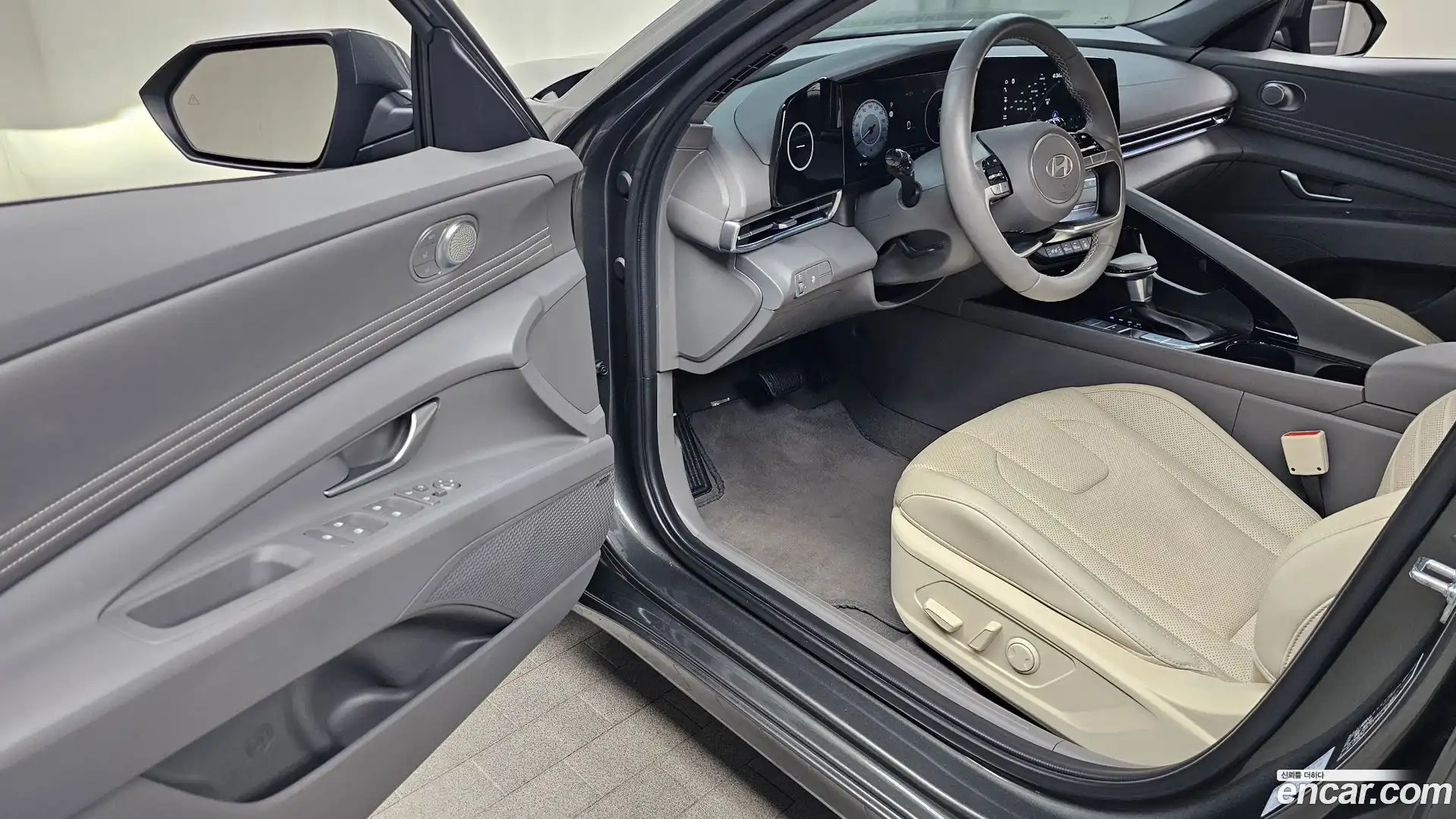 AVANTE Hyundai 2024.2-INNER-010