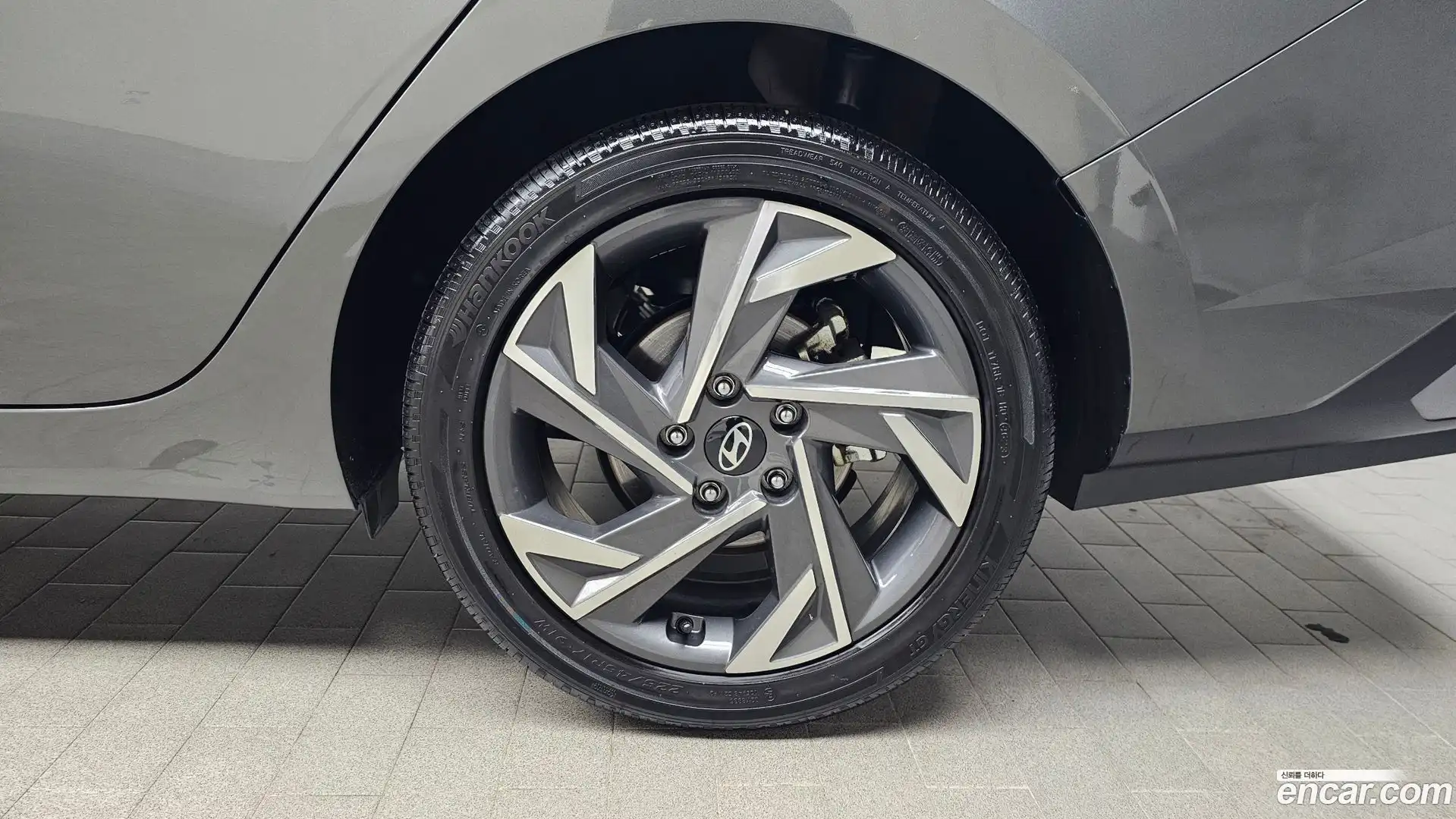 AVANTE Hyundai 2024.2-OUTER-031