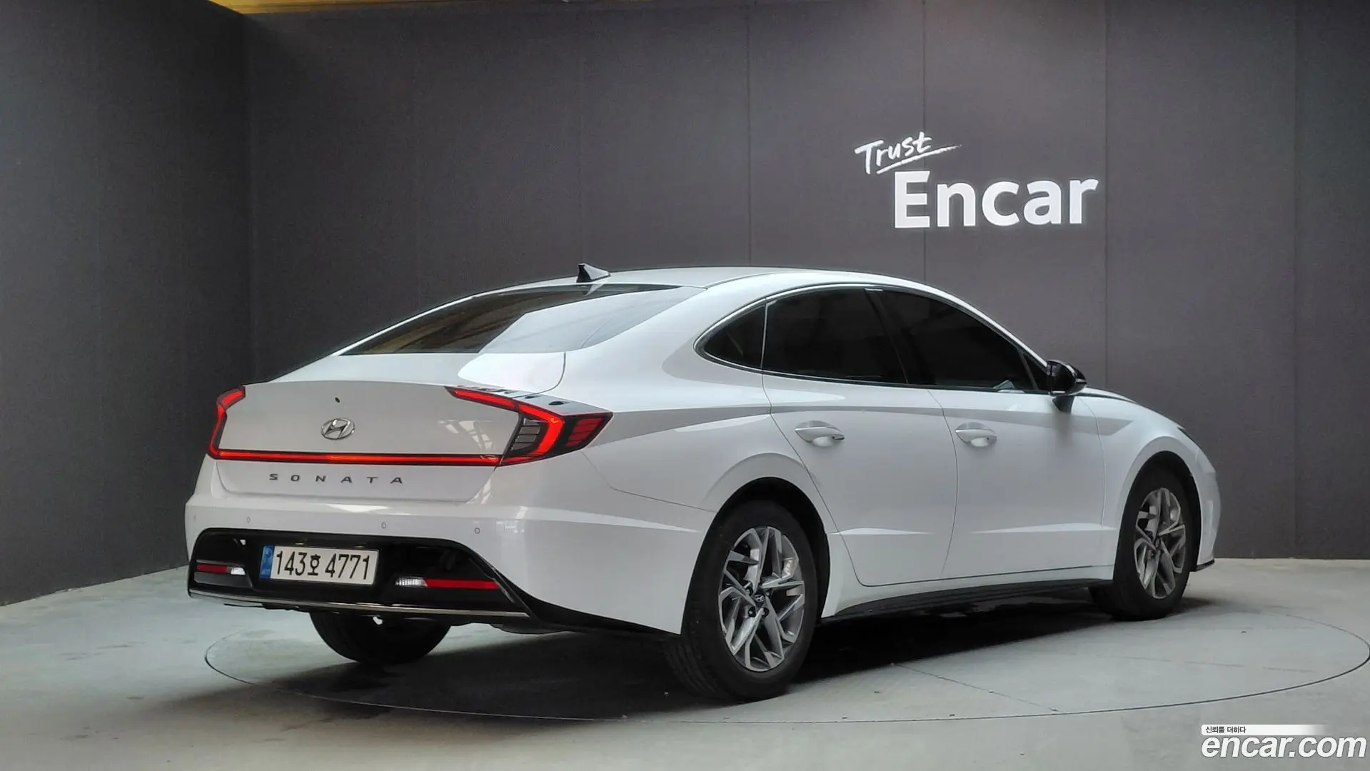 Main__Slider__Photo:Sonata Hyundai 2022.8-1
