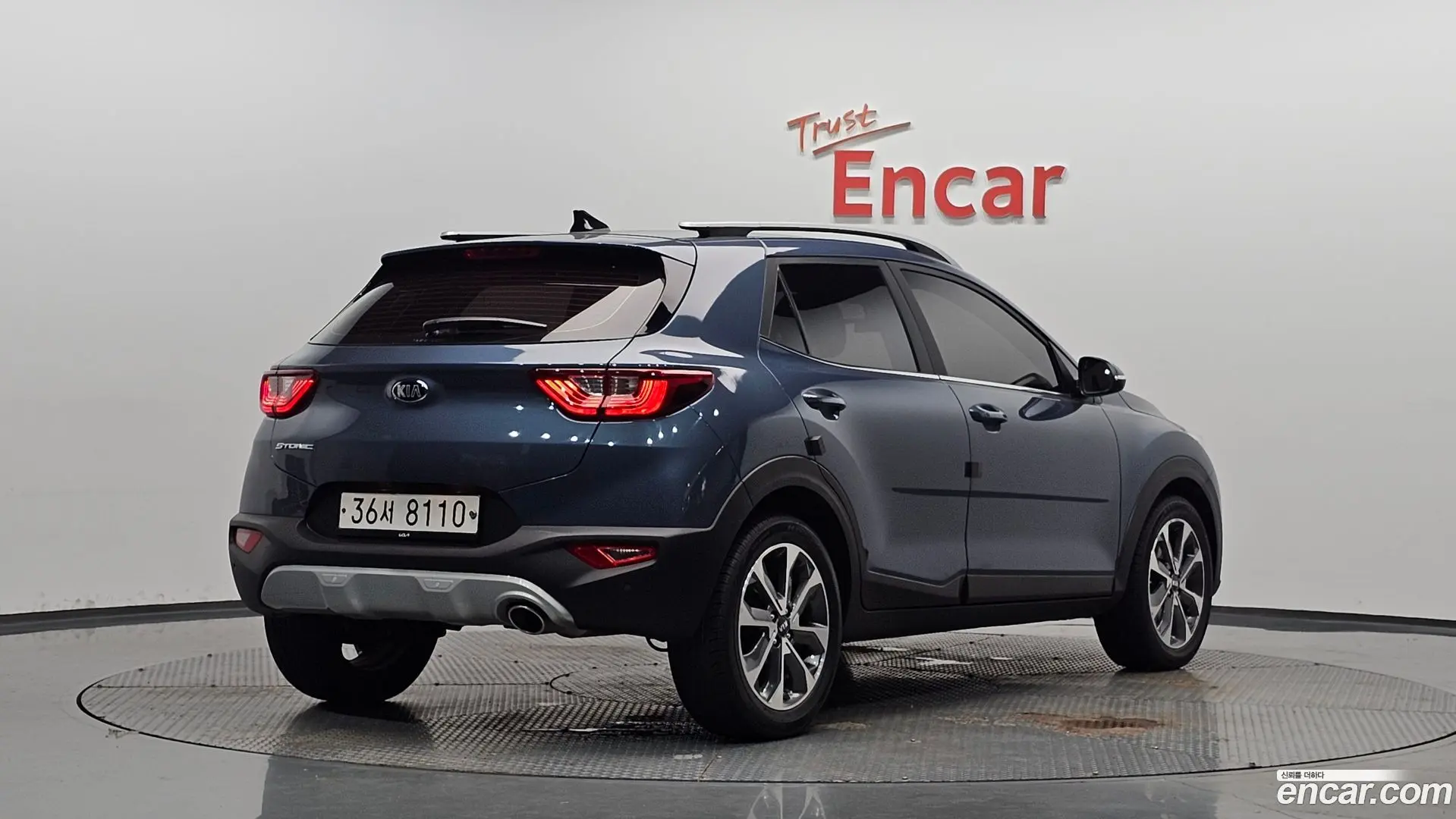 Main__Slider__Photo:Stonic Kia 2019.4-1