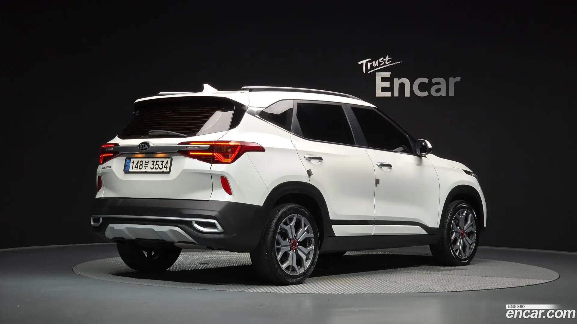 Main__Slider__Photo:Seltos Kia 2020.9-1