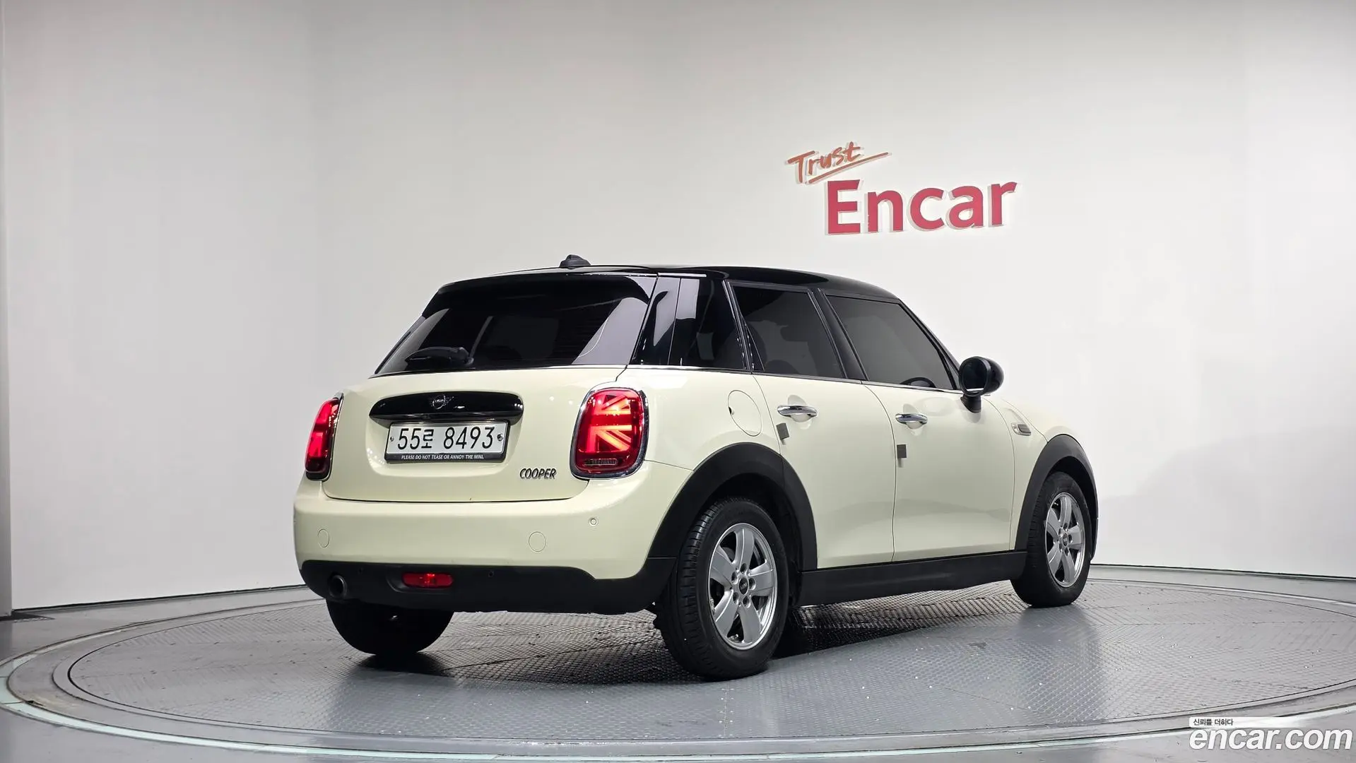 Main__Slider__Photo:Cooper Mini 2018.5-1