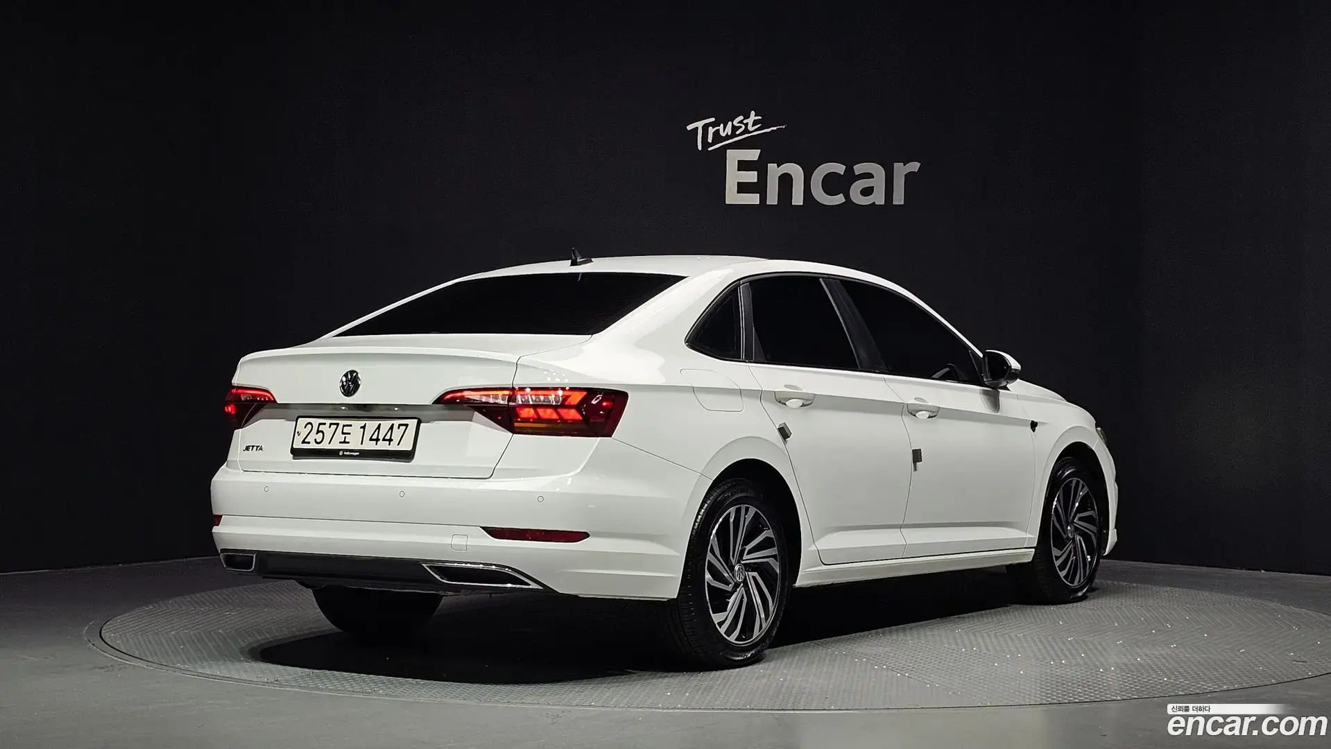 Main__Slider__Photo:Jetta Volkswagen 2021.7-1