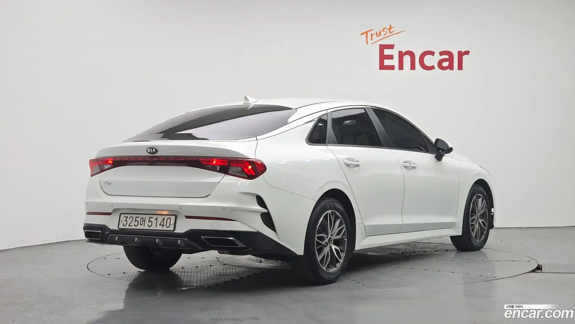 Main__Slider__Photo:K5 Kia 2021.3-1
