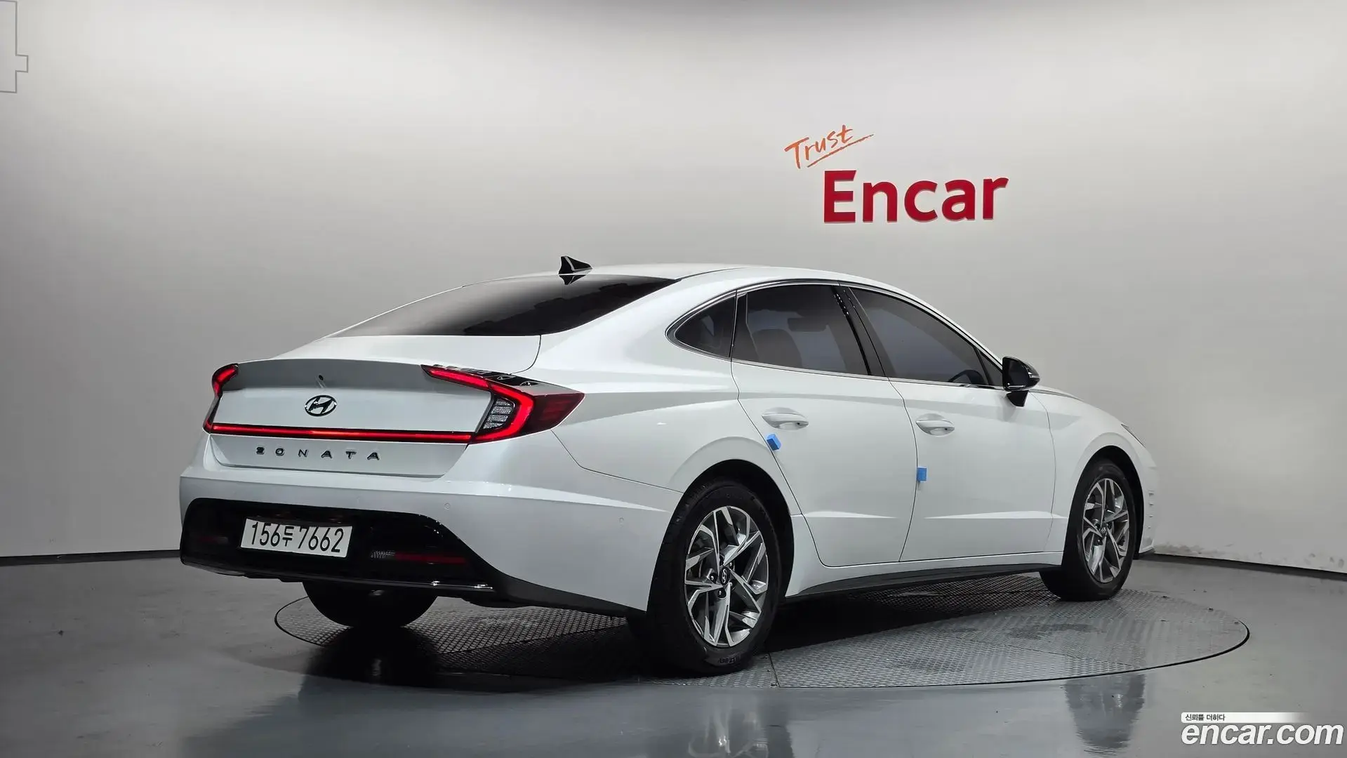 Main__Slider__Photo:Sonata Hyundai 2022.5-1