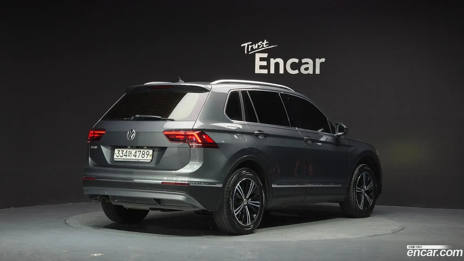 Main__Slider__Photo:Tiguan Volkswagen 2020.0-1