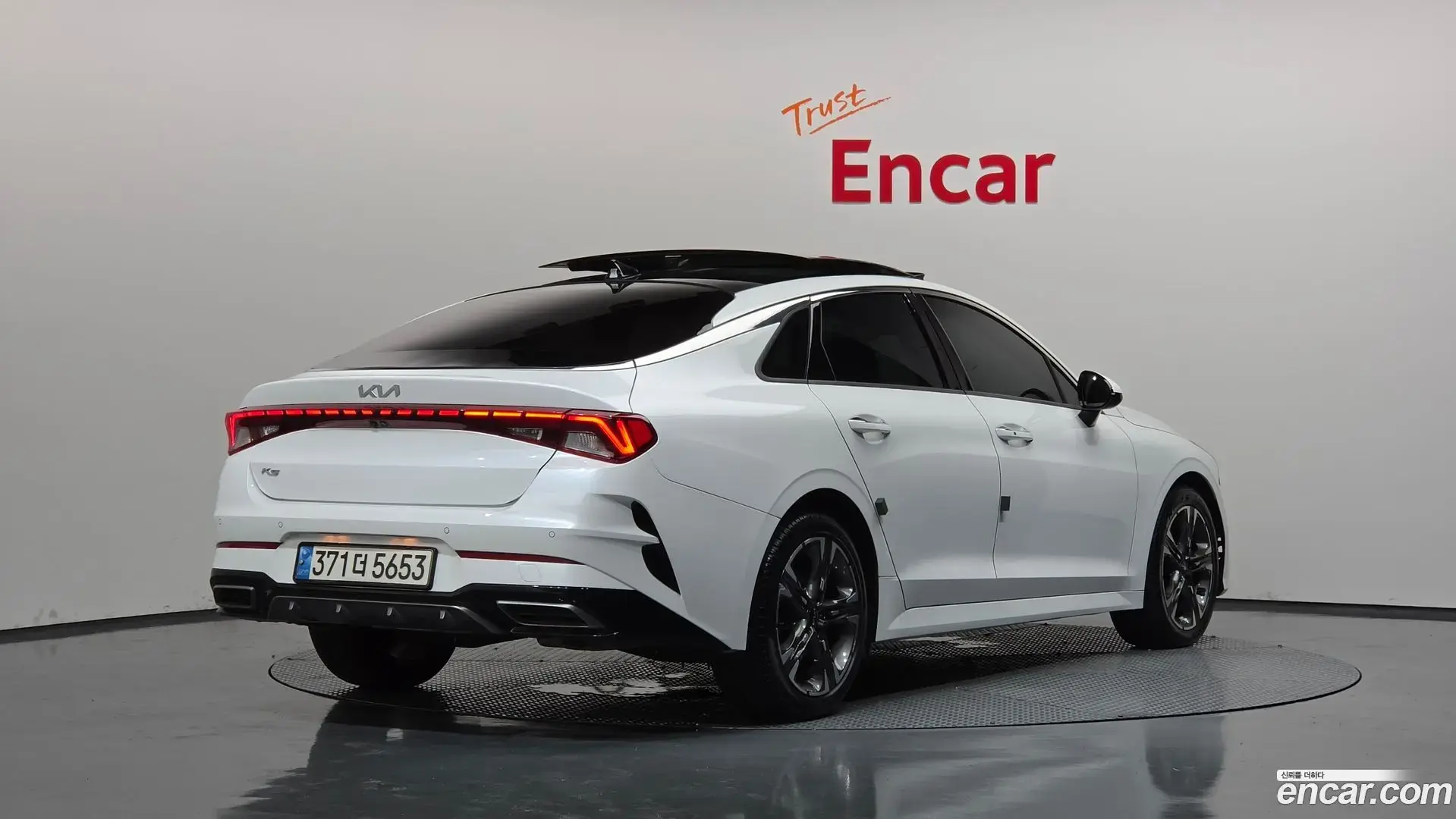 Main__Slider__Photo:K5 Kia 2022.3-1