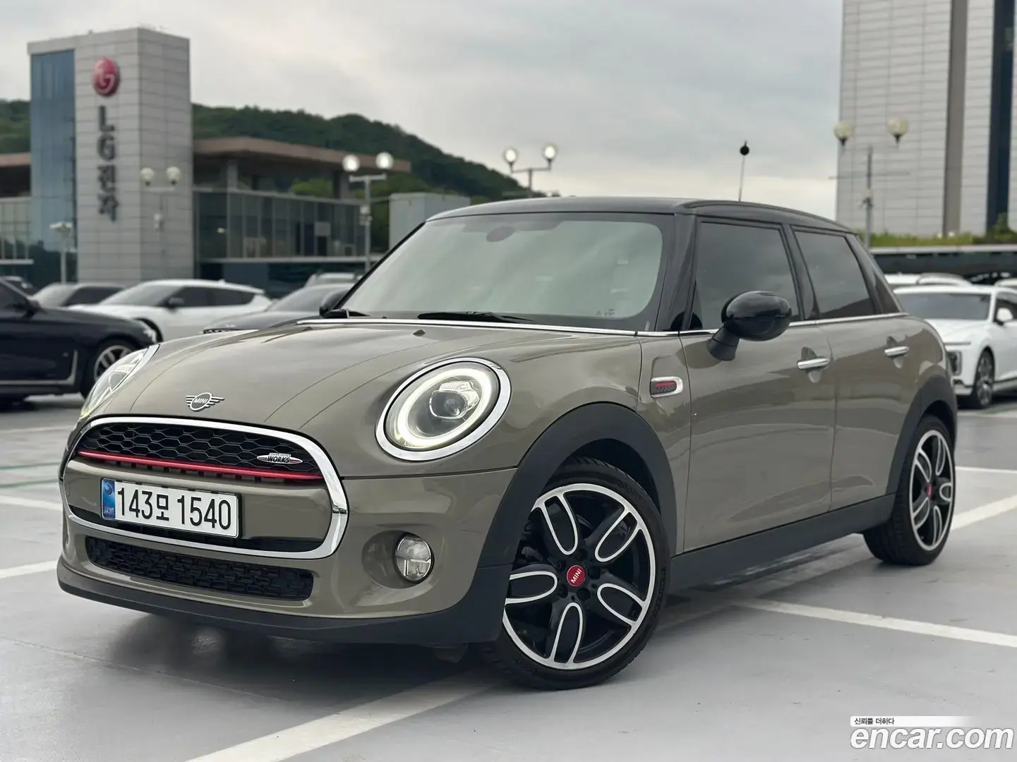 Main__Slider__Photo:Cooper Mini 2019.2-1
