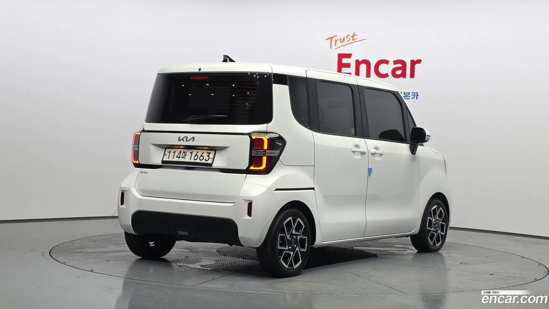 Main__Slider__Photo:RAY Kia 2024.5-1