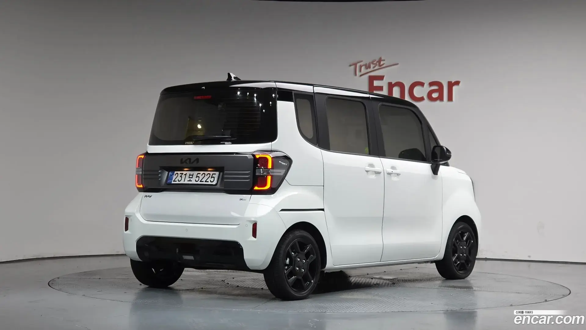 Main__Slider__Photo:RAY Kia 2025.9-1
