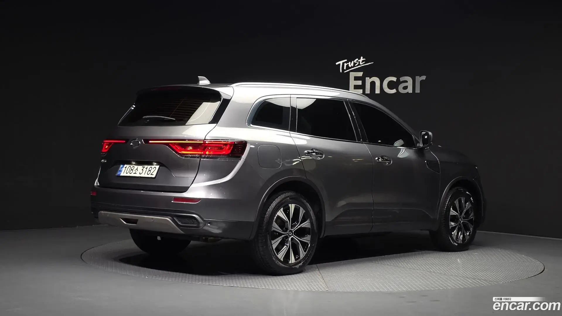 Main__Slider__Photo:QM6 Renault Korea 2021.9-1