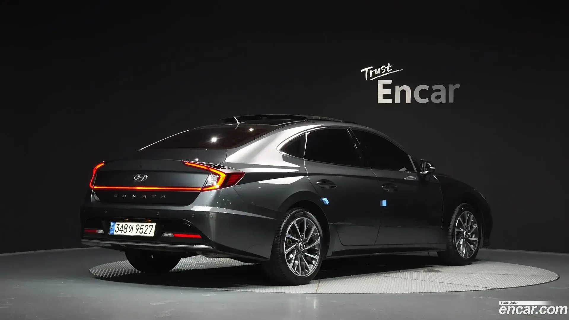 Main__Slider__Photo:Sonata Hyundai 2022.8-1