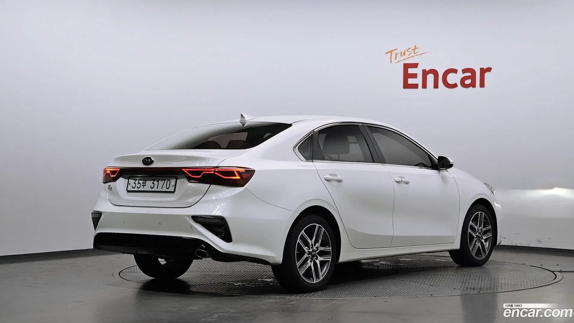 Main__Slider__Photo:K3 Kia 2018.8-1