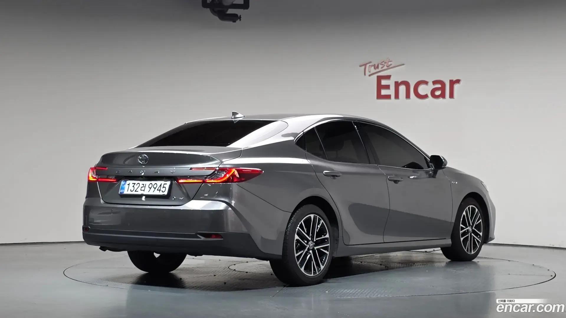 Main__Slider__Photo:Camry Toyota 2025.6-1