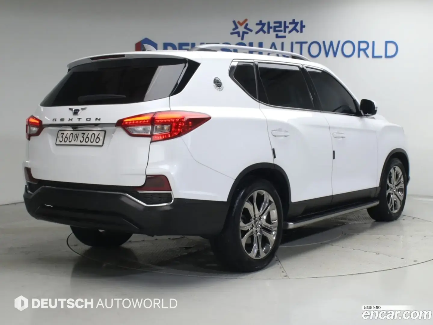Main__Slider__Photo:Rexton KG Mobility 2019.6-1