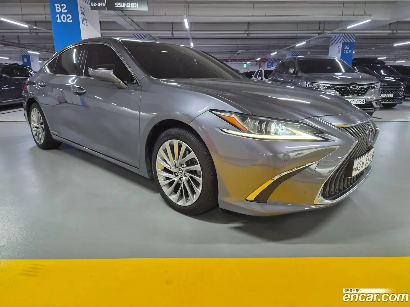 Main__Slider__Photo:ES Lexus 2018.10-1