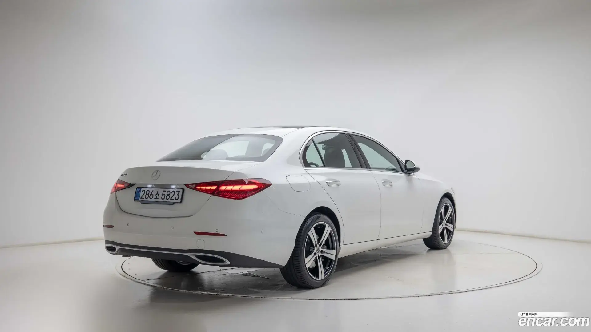Main__Slider__Photo:C-Class Mercedes-Benz 2026.1-1