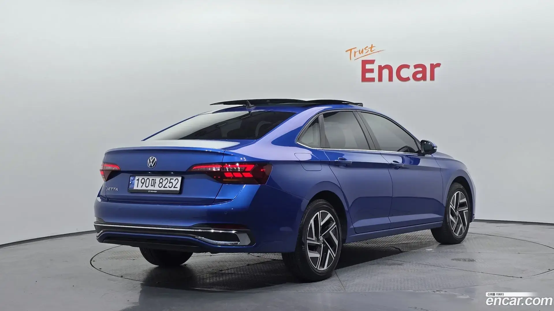 Main__Slider__Photo:Jetta Volkswagen 2023.6-1