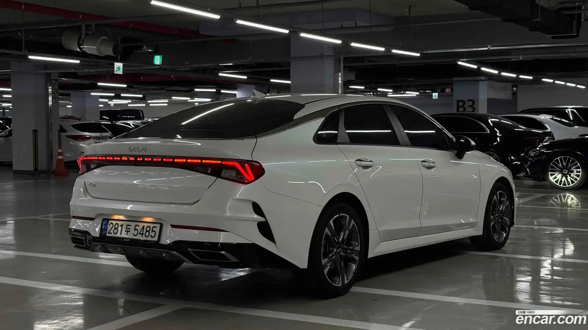 Main__Slider__Photo:K5 Kia 2021.8-1