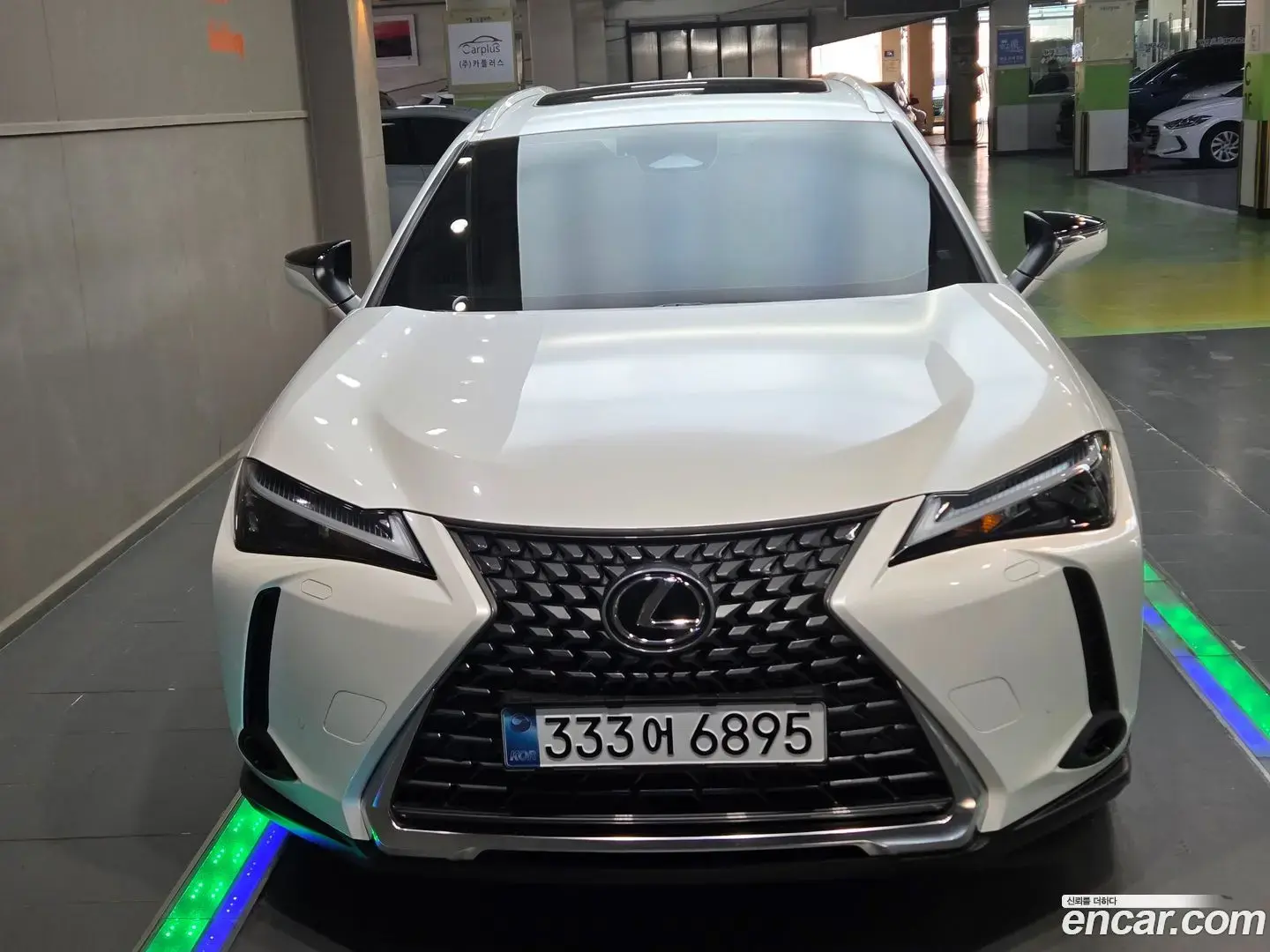 Main__Slider__Photo:UX Lexus 2025.7-1