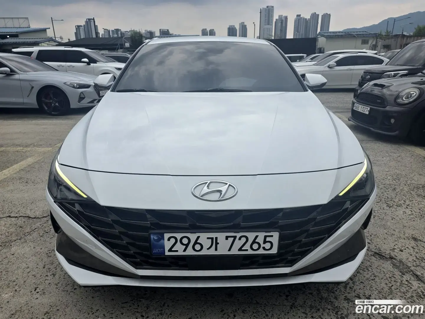 Main__Slider__Photo:AVANTE Hyundai 2022.1-1