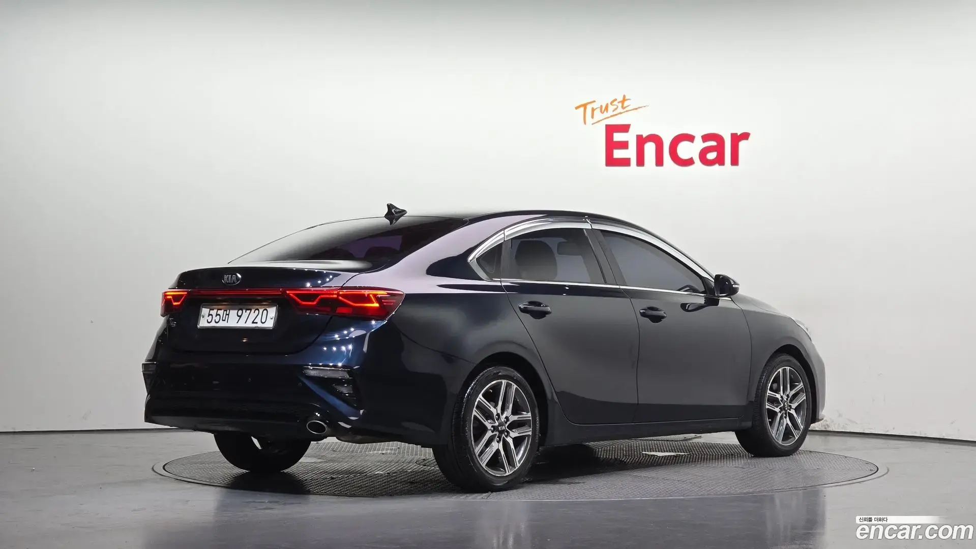Main__Slider__Photo:K3 Kia 2018.3-1