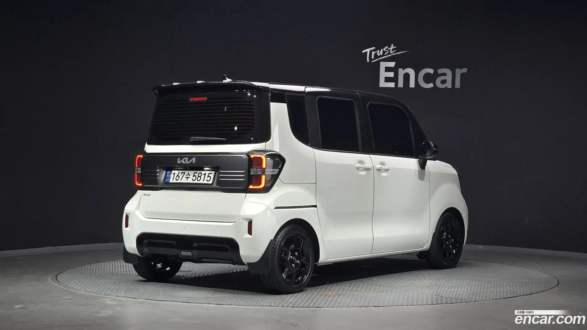 Main__Slider__Photo:RAY Kia 2024.2-1