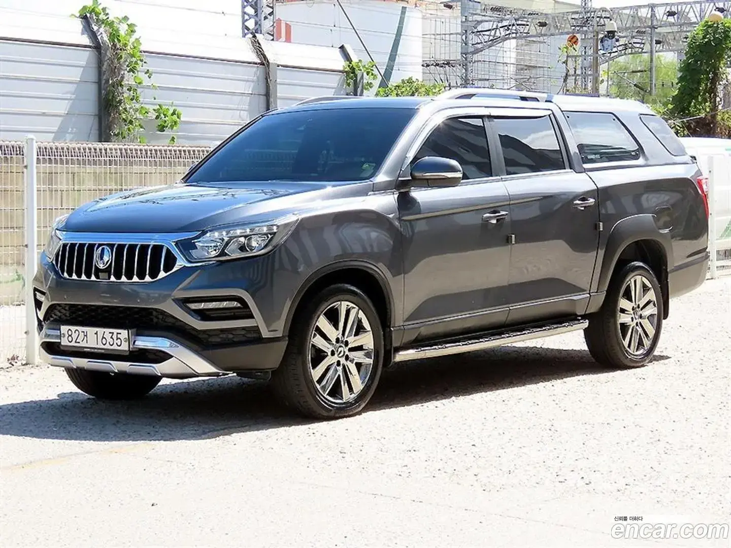Main__Slider__Photo:Rexton KG Mobility 2020.6-1