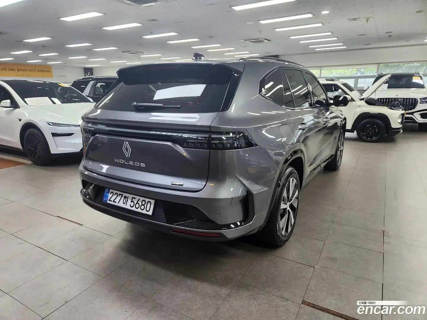 Main__Slider__Photo:Grand Koleos Renault Korea 2025.9-1