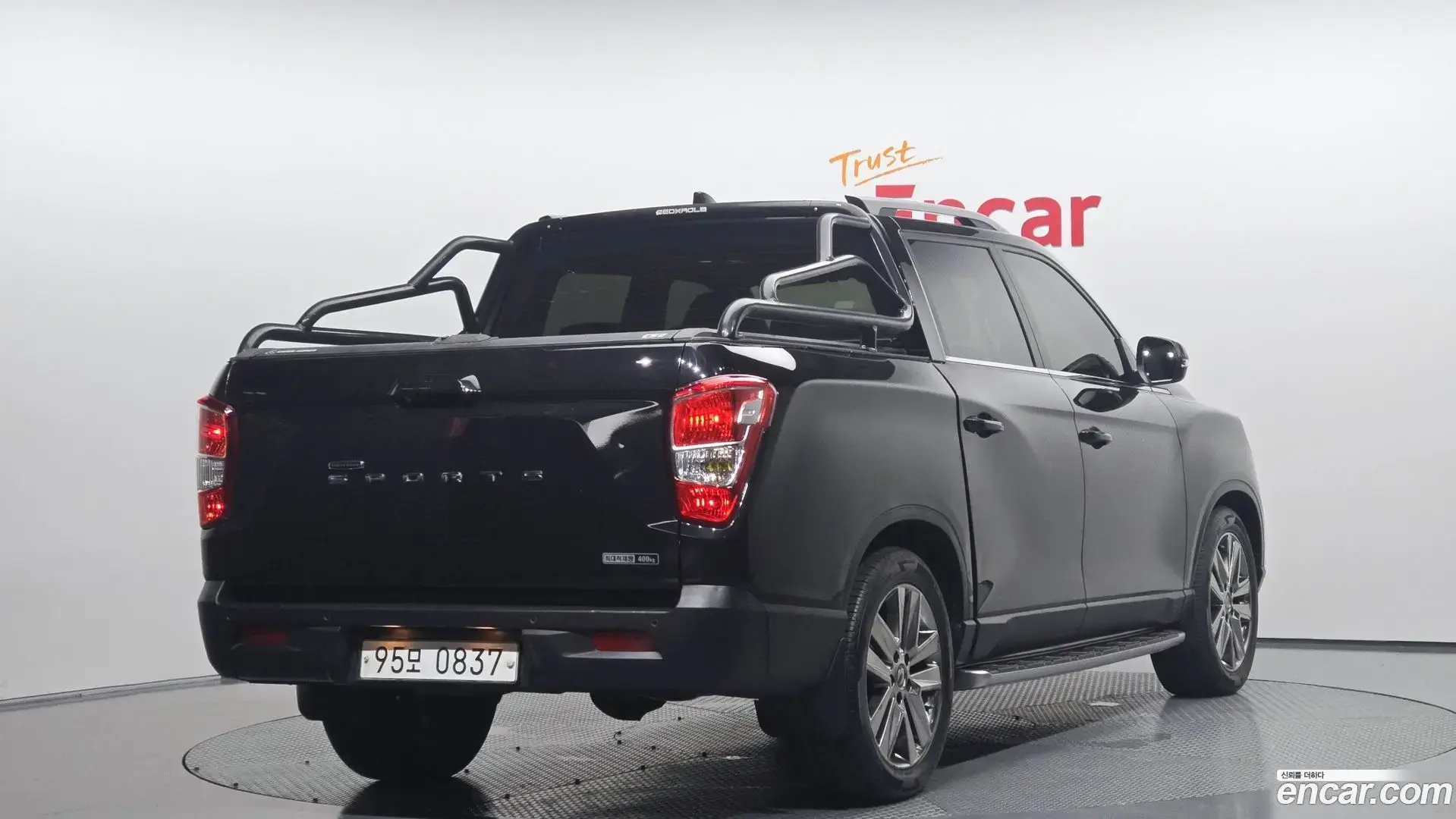 Main__Slider__Photo:Rexton KG Mobility 2019.11-1