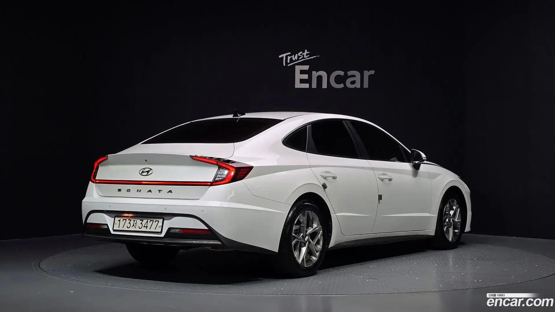 Main__Slider__Photo:Sonata Hyundai 2021.4-1