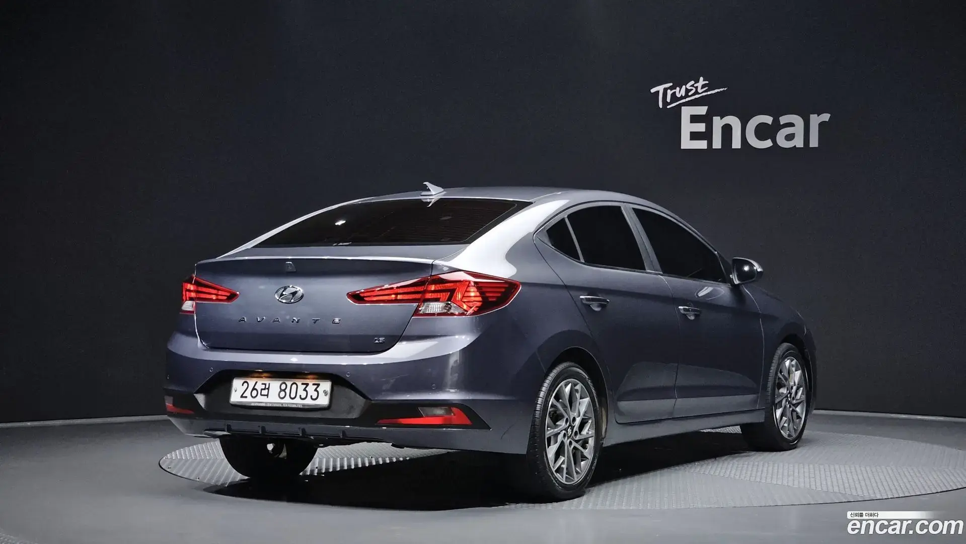 Main__Slider__Photo:AVANTE Hyundai 2019.2-1
