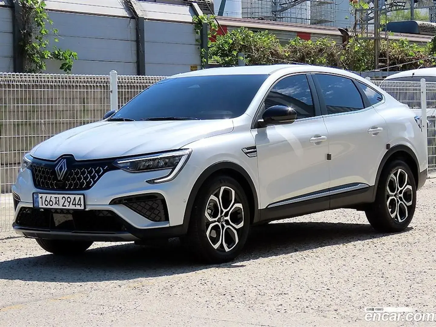 Main__Slider__Photo:Arkana Renault Korea 2025.4-1