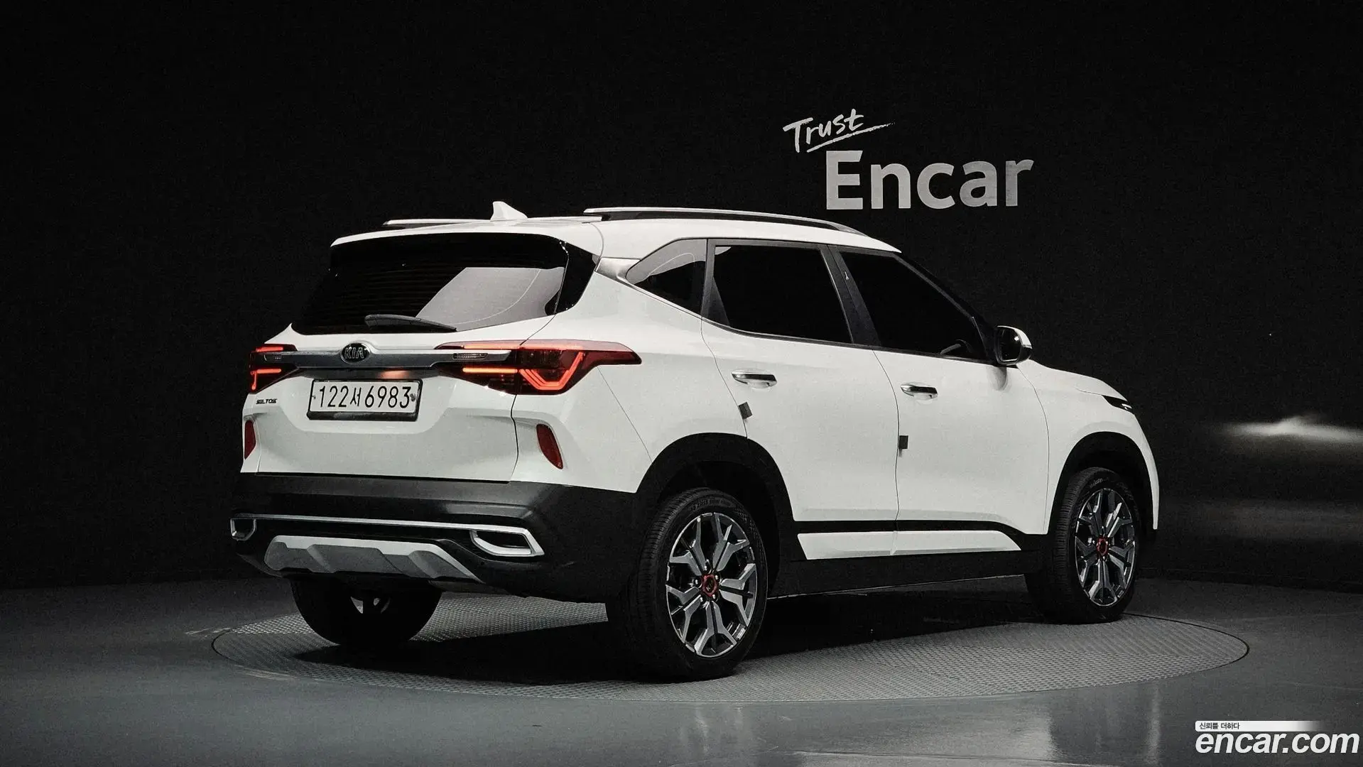 Main__Slider__Photo:Seltos Kia 2019.8-1