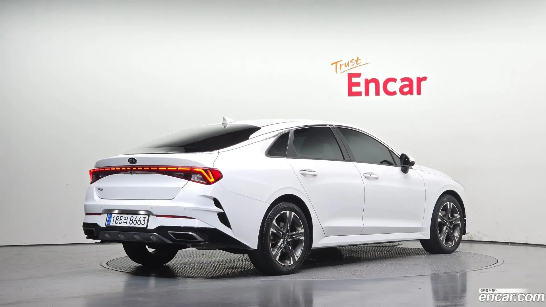 Main__Slider__Photo:K5 Kia 2020.8-1