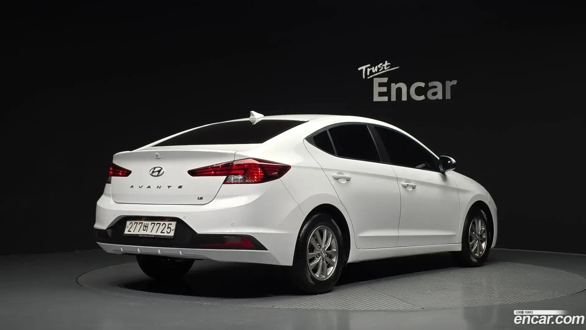 Main__Slider__Photo:AVANTE Hyundai 2019.9-1