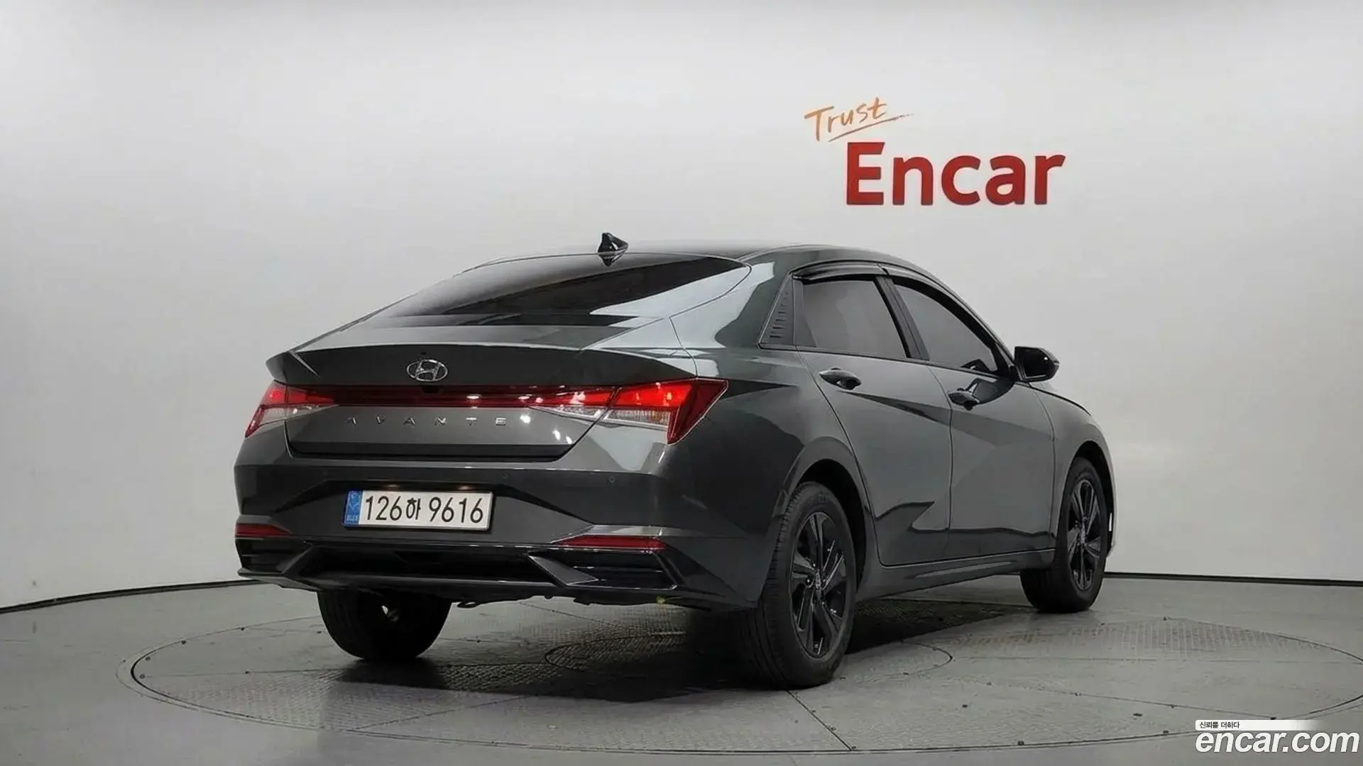 Main__Slider__Photo:AVANTE Hyundai 2022.8-1