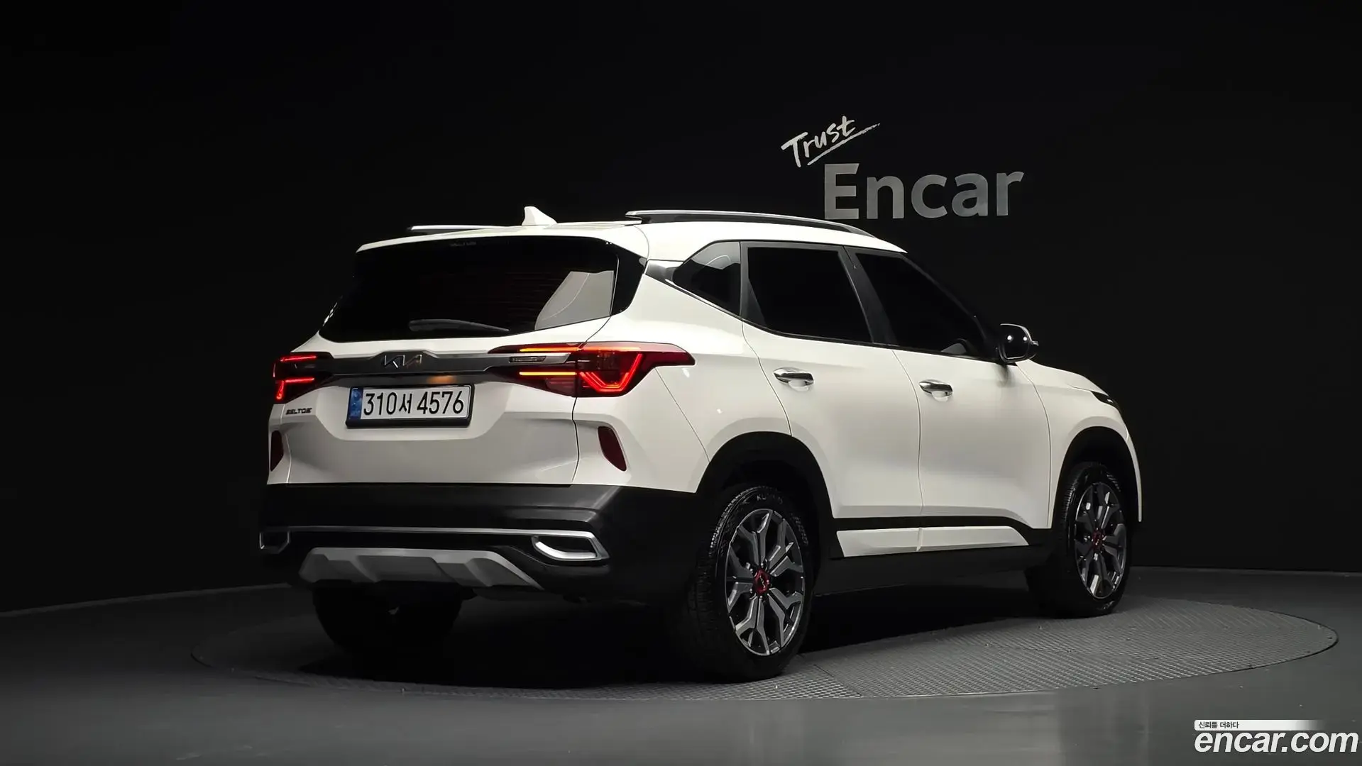 Main__Slider__Photo:Seltos Kia 2022.0-1