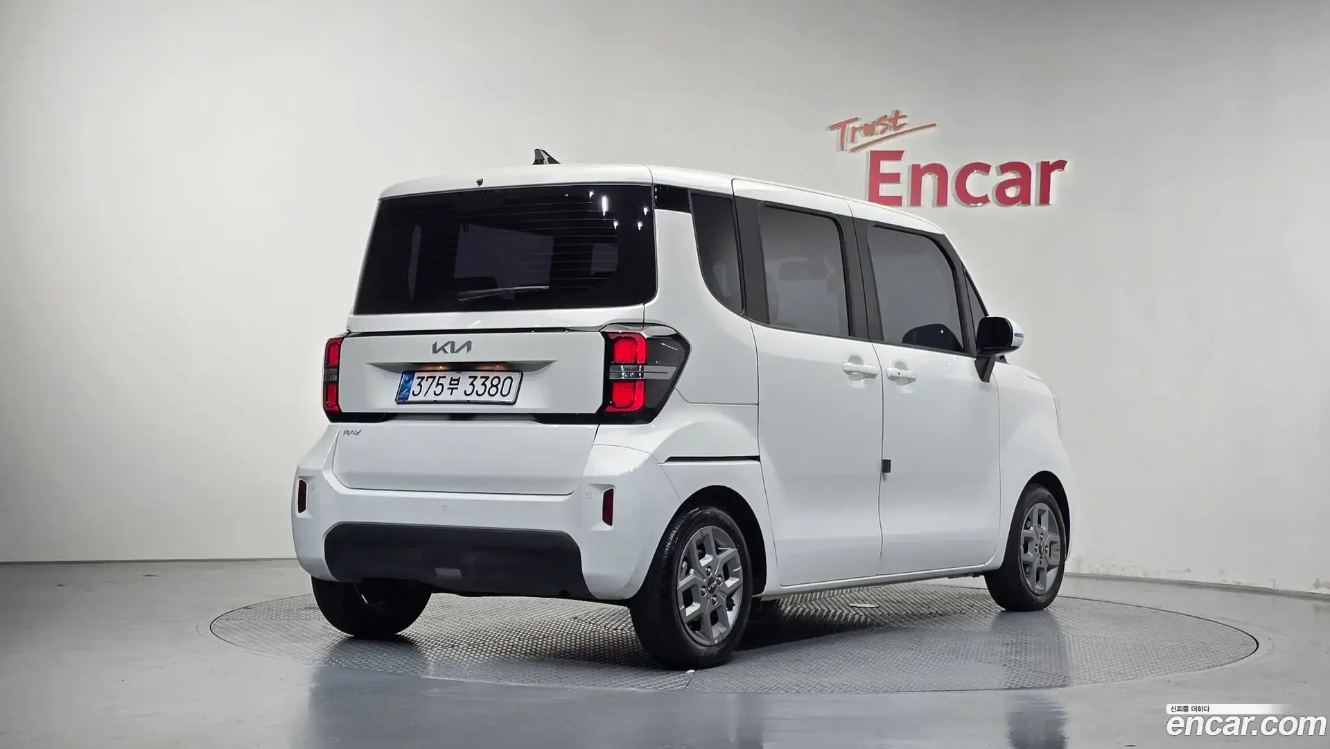 Main__Slider__Photo:RAY Kia 2025.11-1