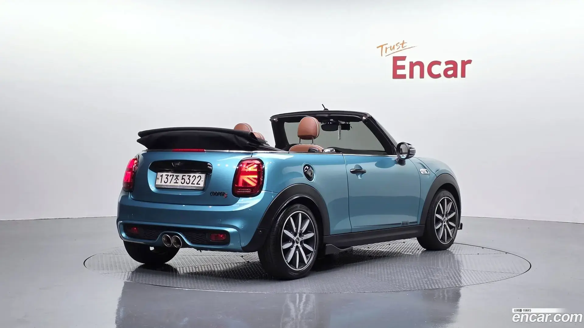 Main__Slider__Photo:Cooper Convertible Mini 2016.4-1
