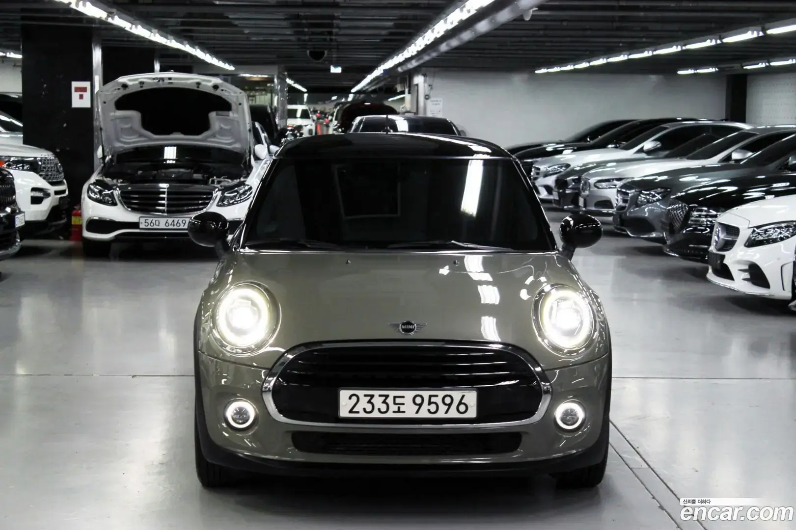 Main__Slider__Photo:Cooper Mini 2020.8-1