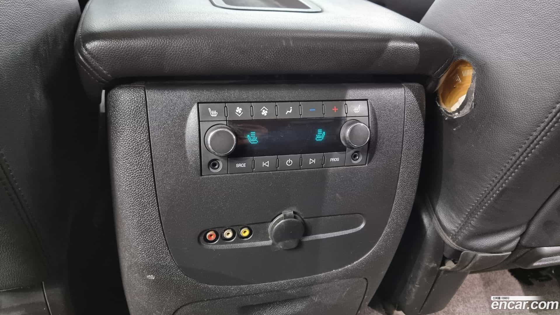 Surburban Chevrolet 2010.8-OPTION-022