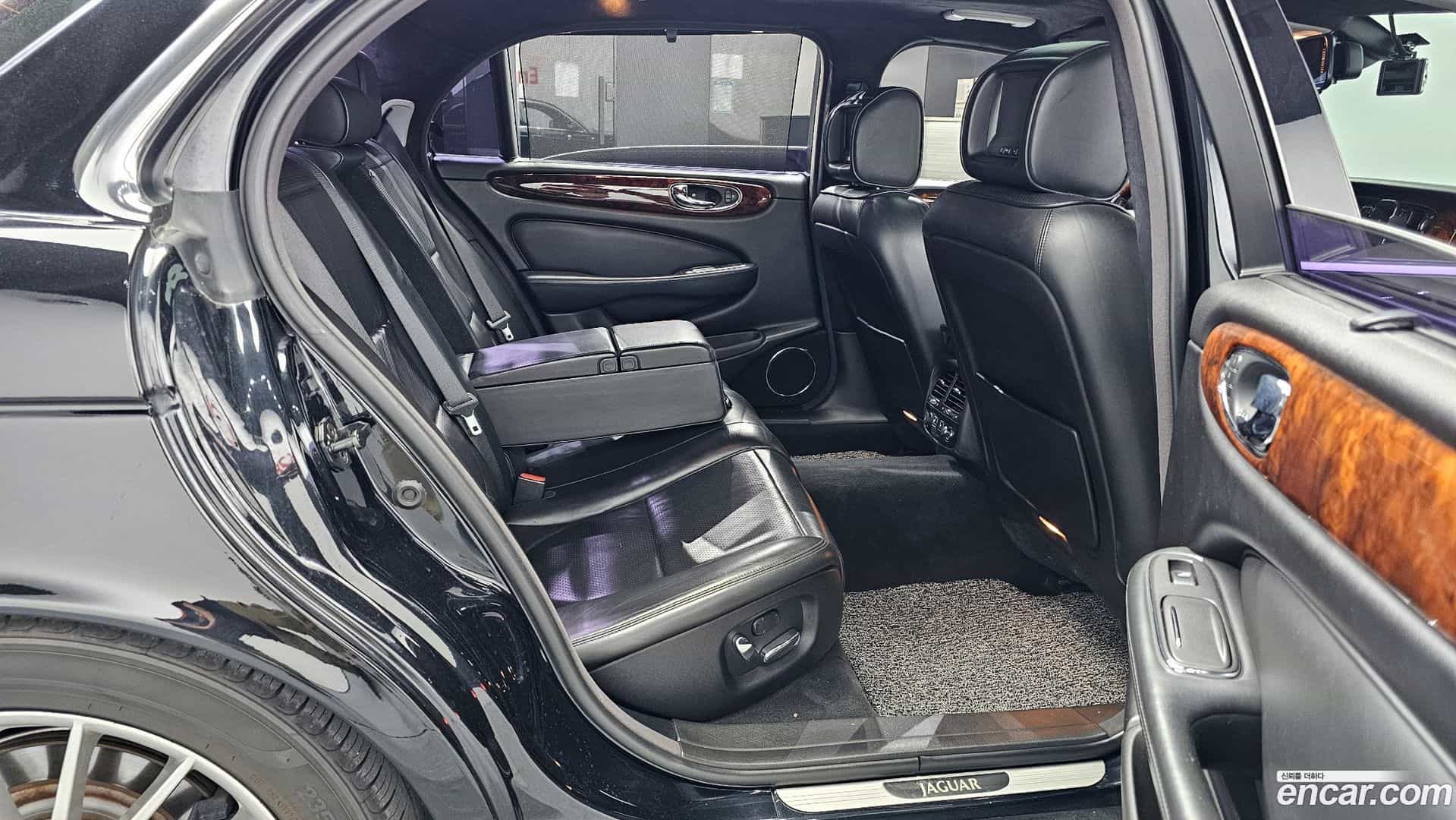 XJ Jaguar 2007.8-OPTION-016