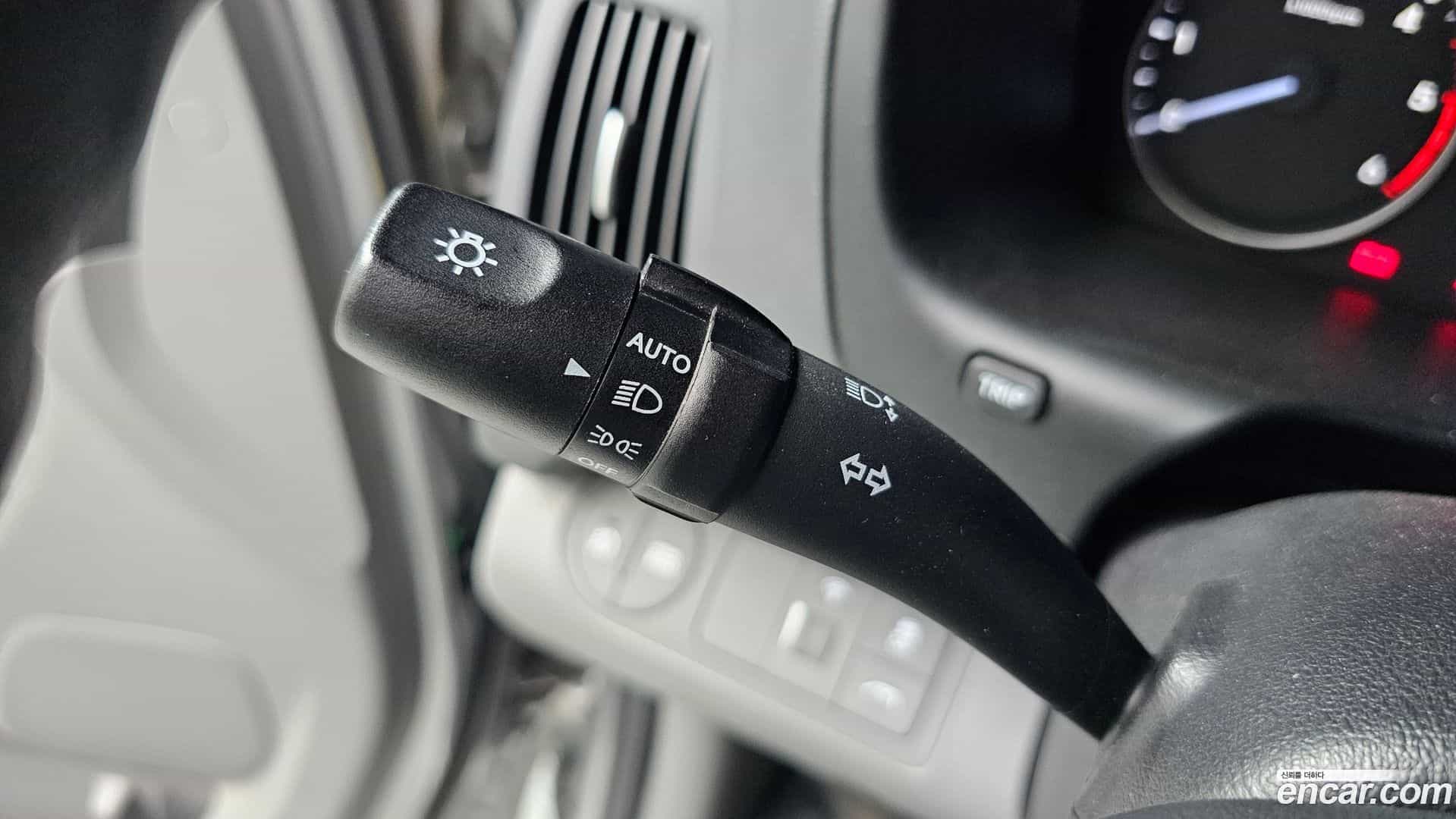 Starex Hyundai 2018.9-OPTION-021