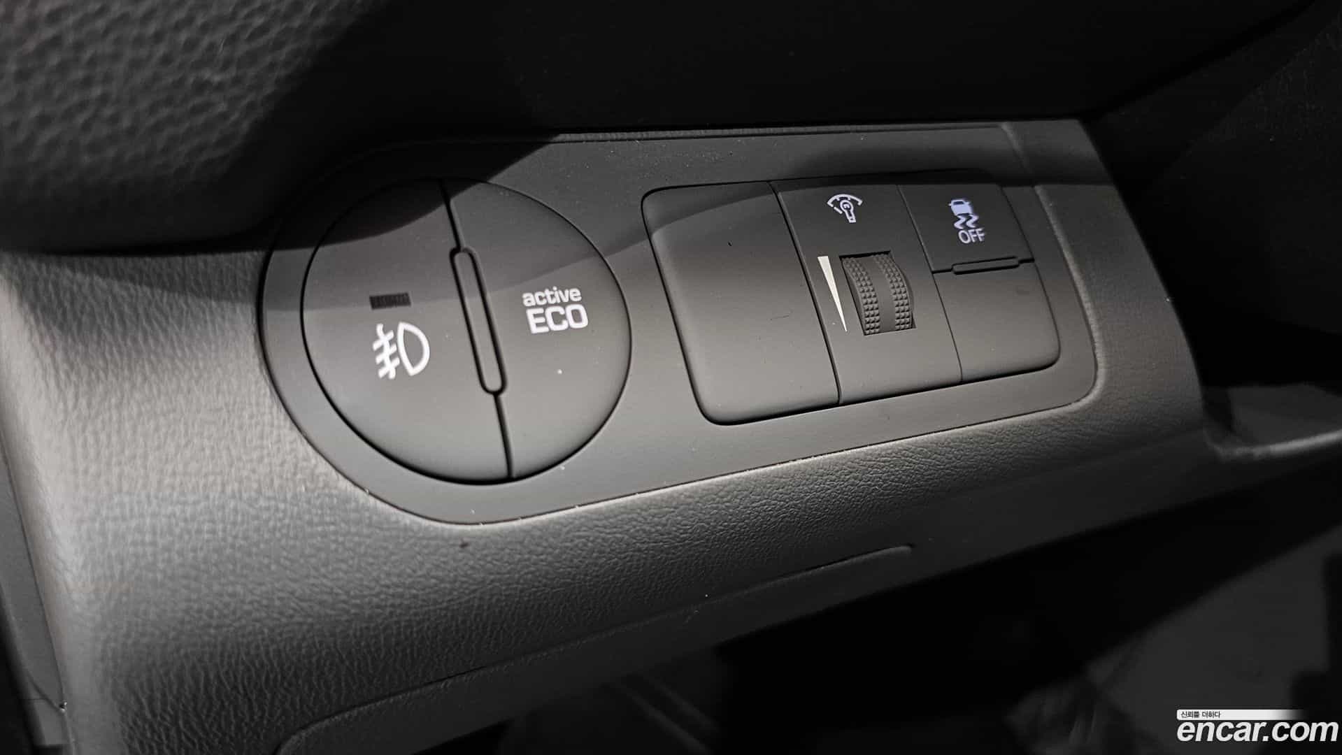 Starex Hyundai 2019.2-OPTION-021