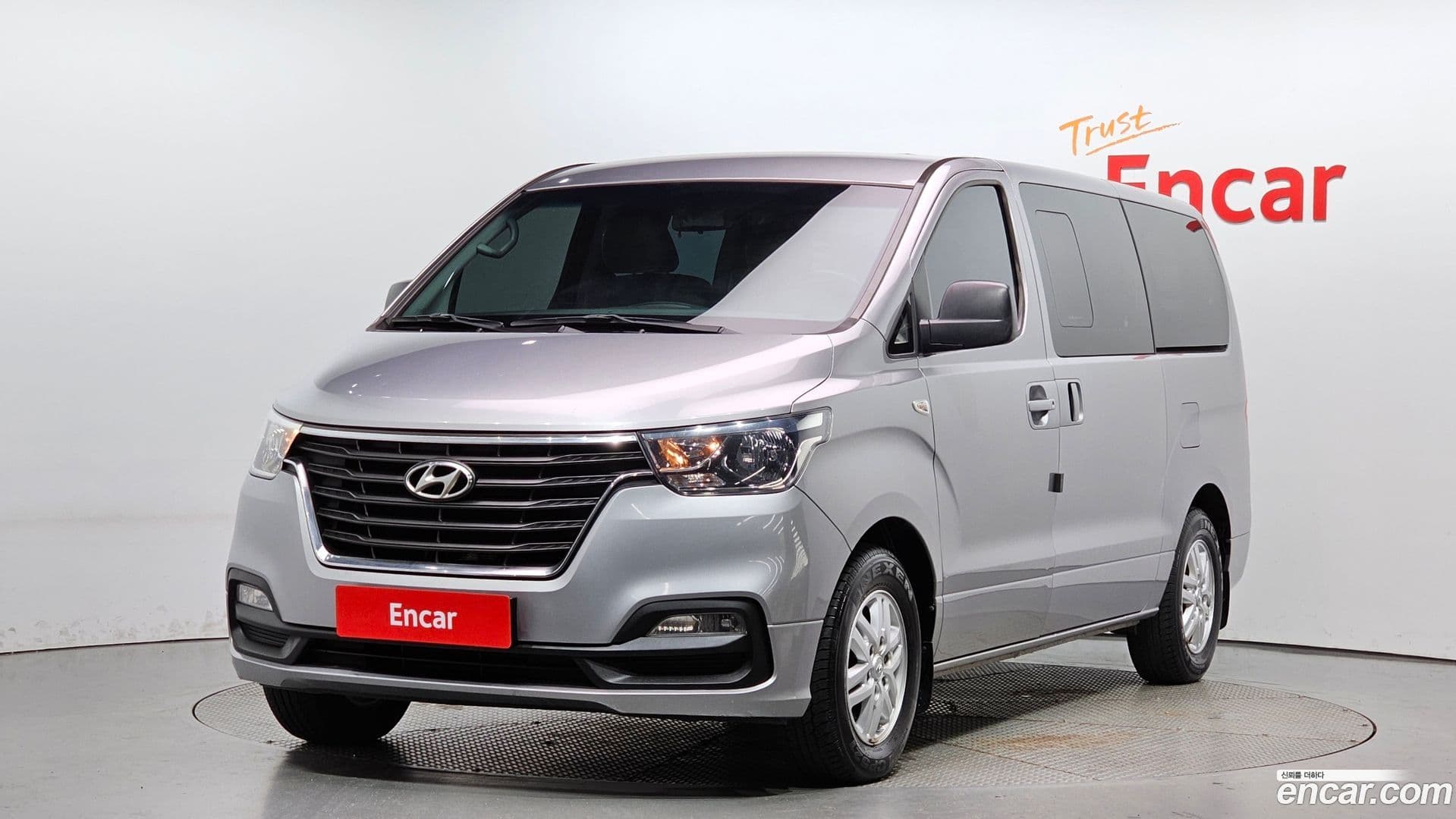 Main__Slider__Photo:Starex Hyundai 2018.2-0
