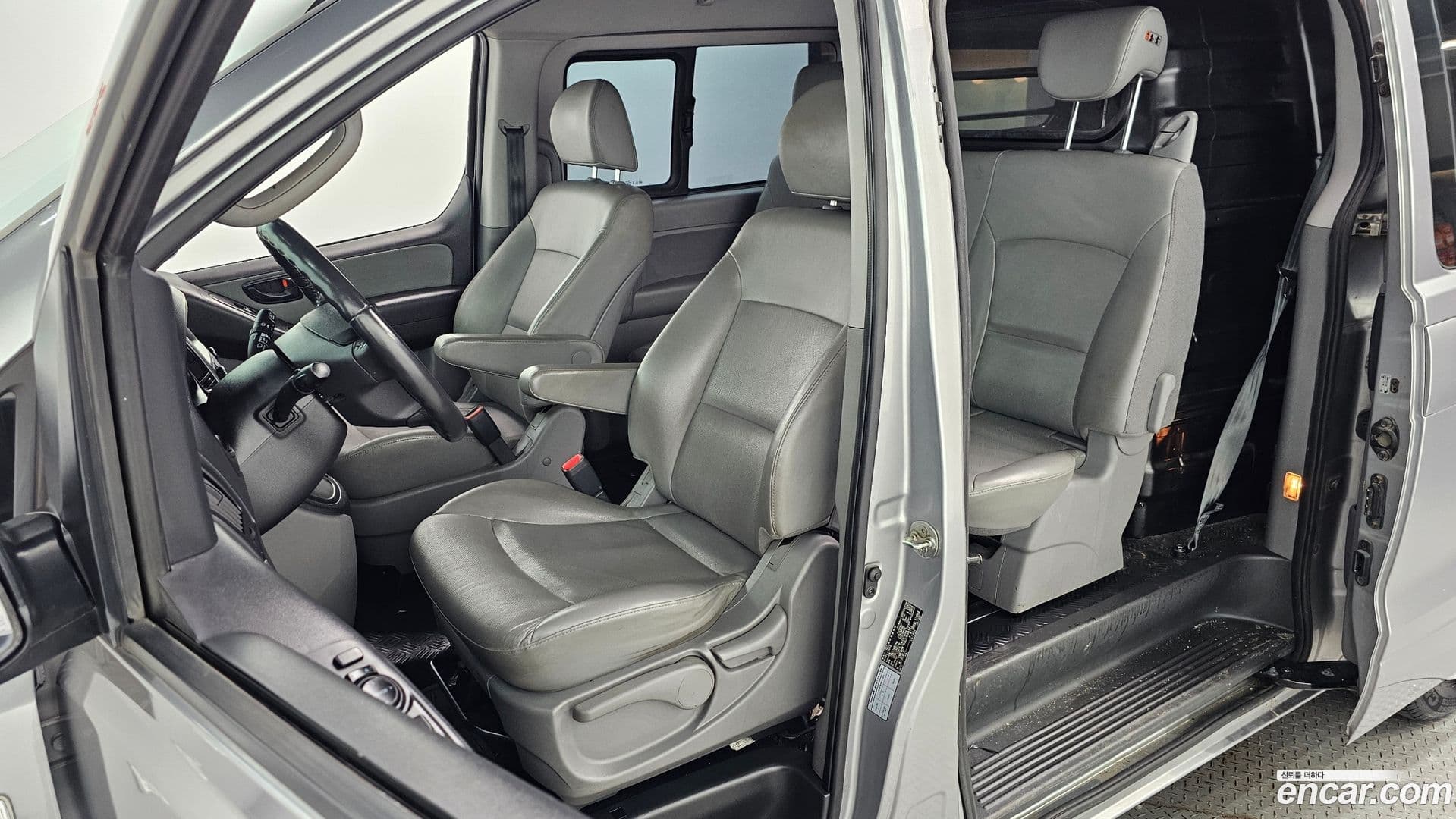 Main__Slider__Photo:Starex Hyundai 2018.2-9