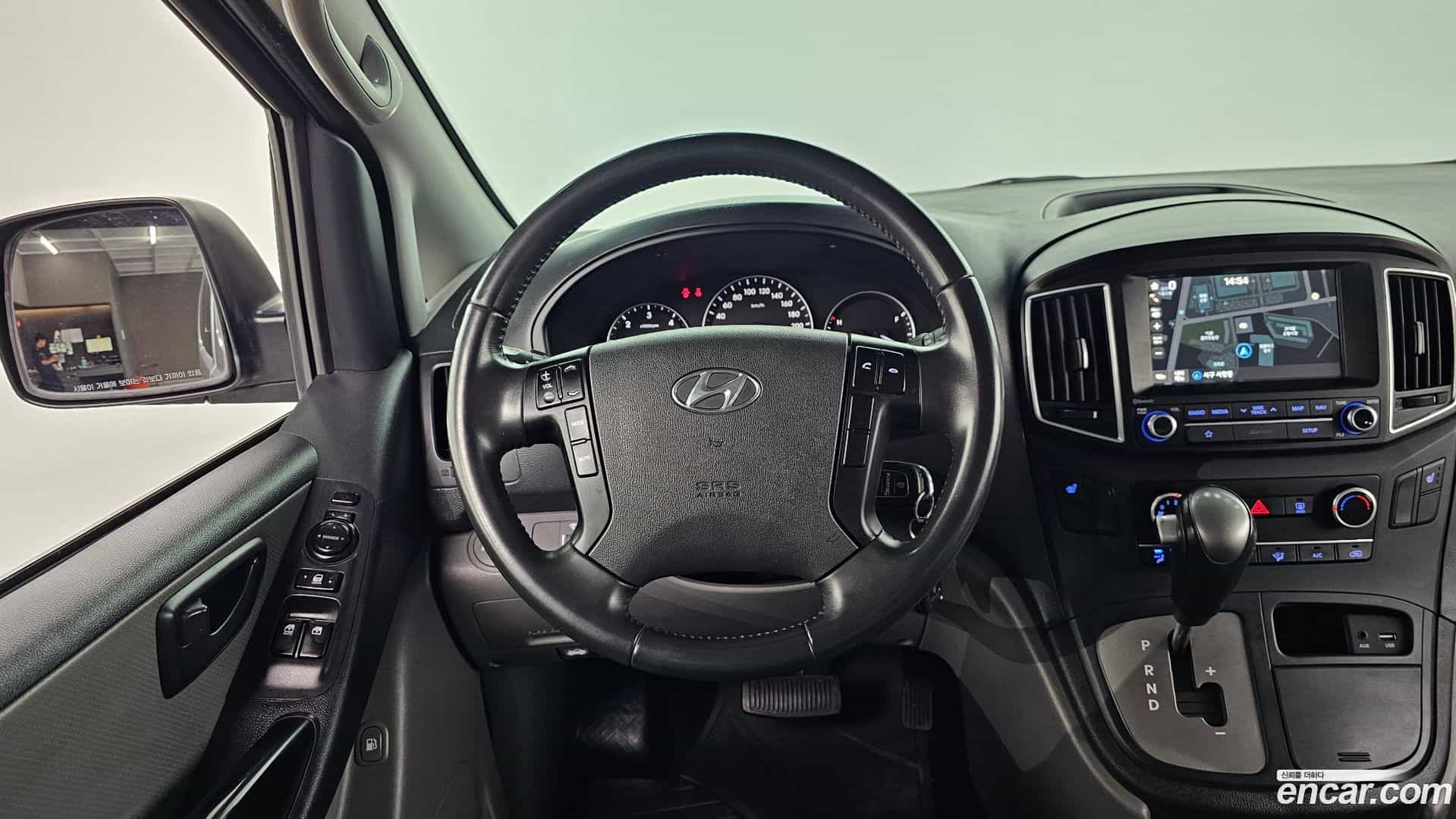 Starex Hyundai 2018.2-OPTION-016